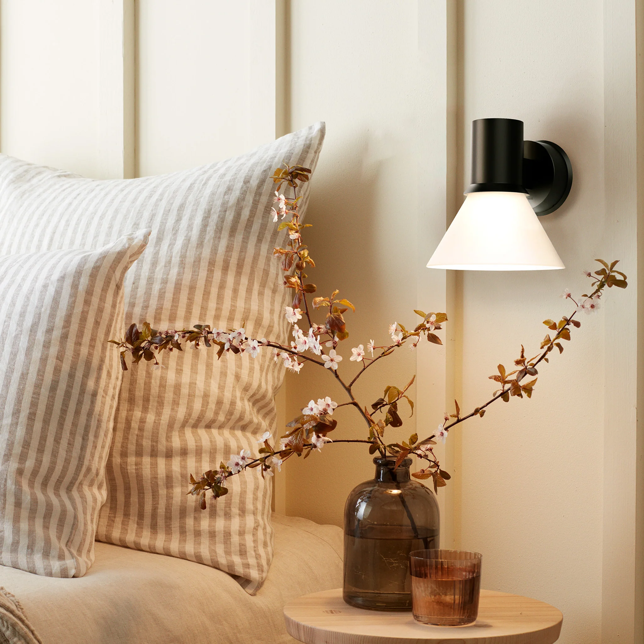 Type 80™ W4 Wall Lamp Opal Glass Edition by Kenneth Grange - Image 2