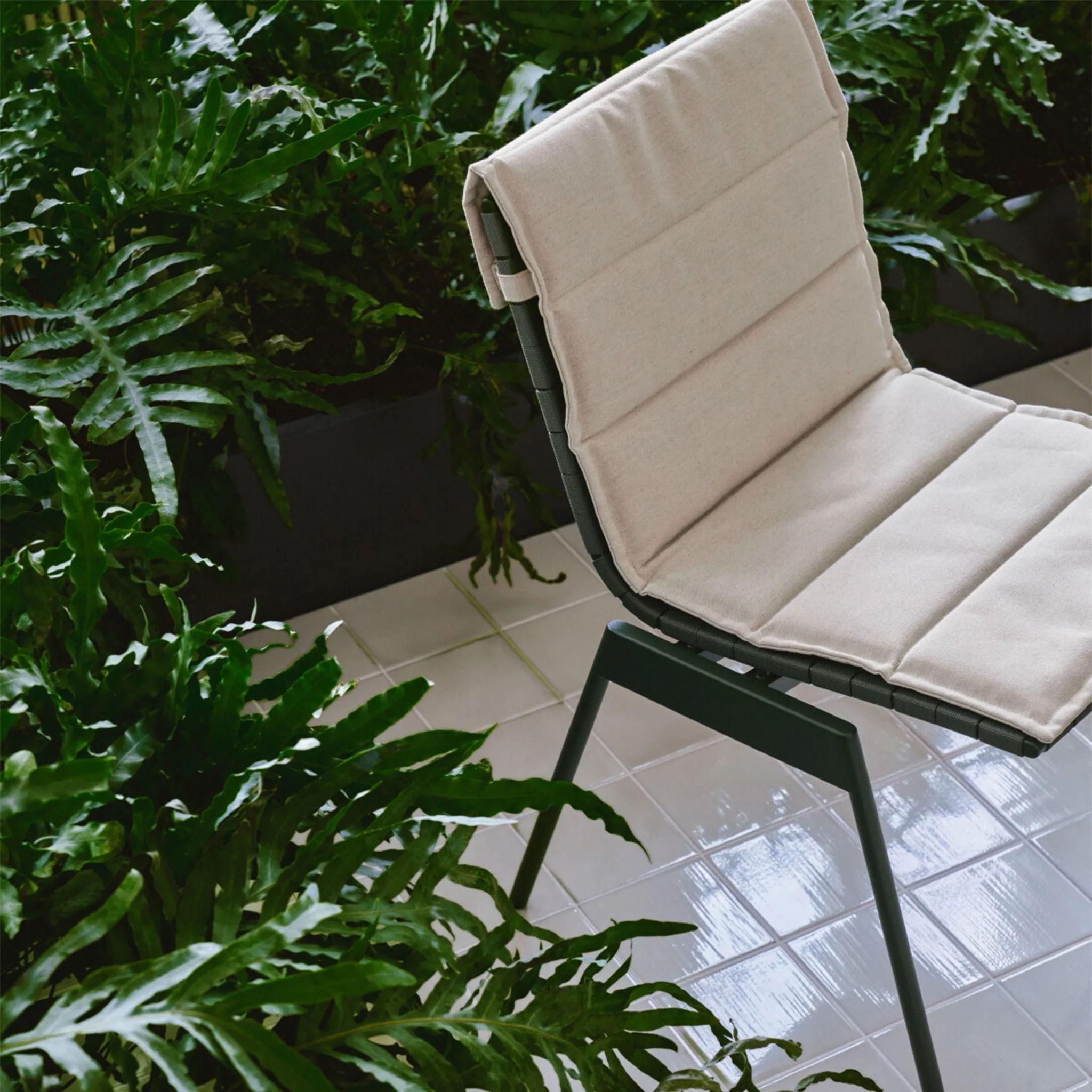 Ville AV33 Outdoor Side Chair by Anderssen & Voll - Image 8
