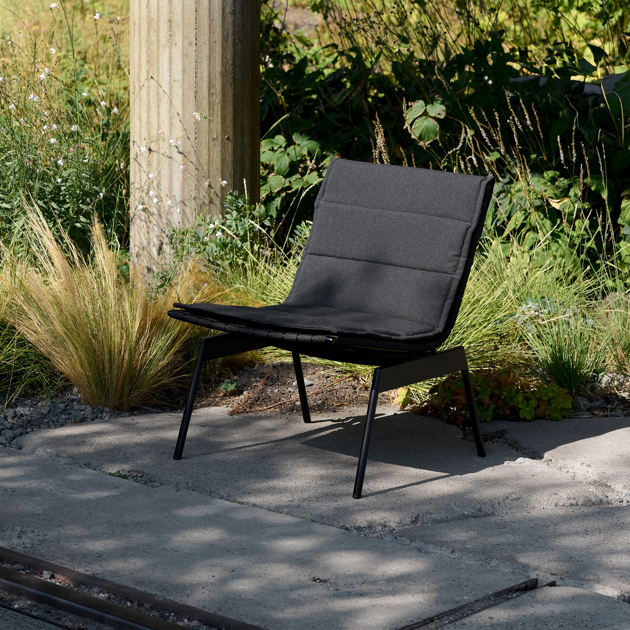 Ville AV44/AV45/46 Outdoor Seat Cushions - Image 7