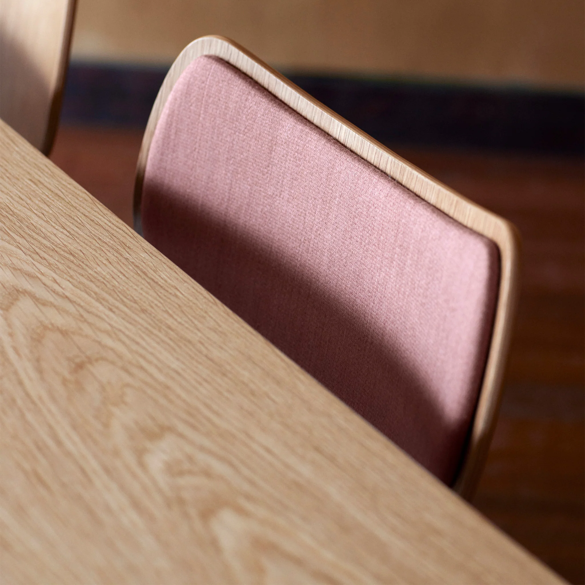 Vega Chair Upholstered VLA26P by Vilhelm Lauritzen - Image 6