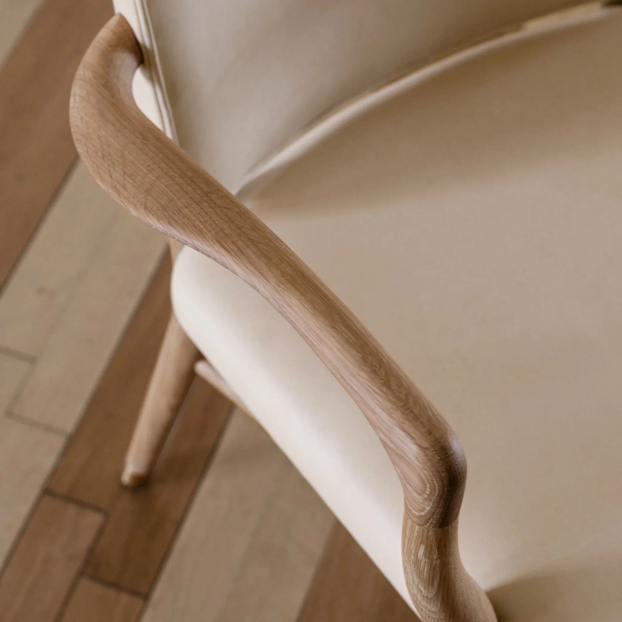 VLA61 Monarch Armchair by Vilhelm Lauritzen - Image 6