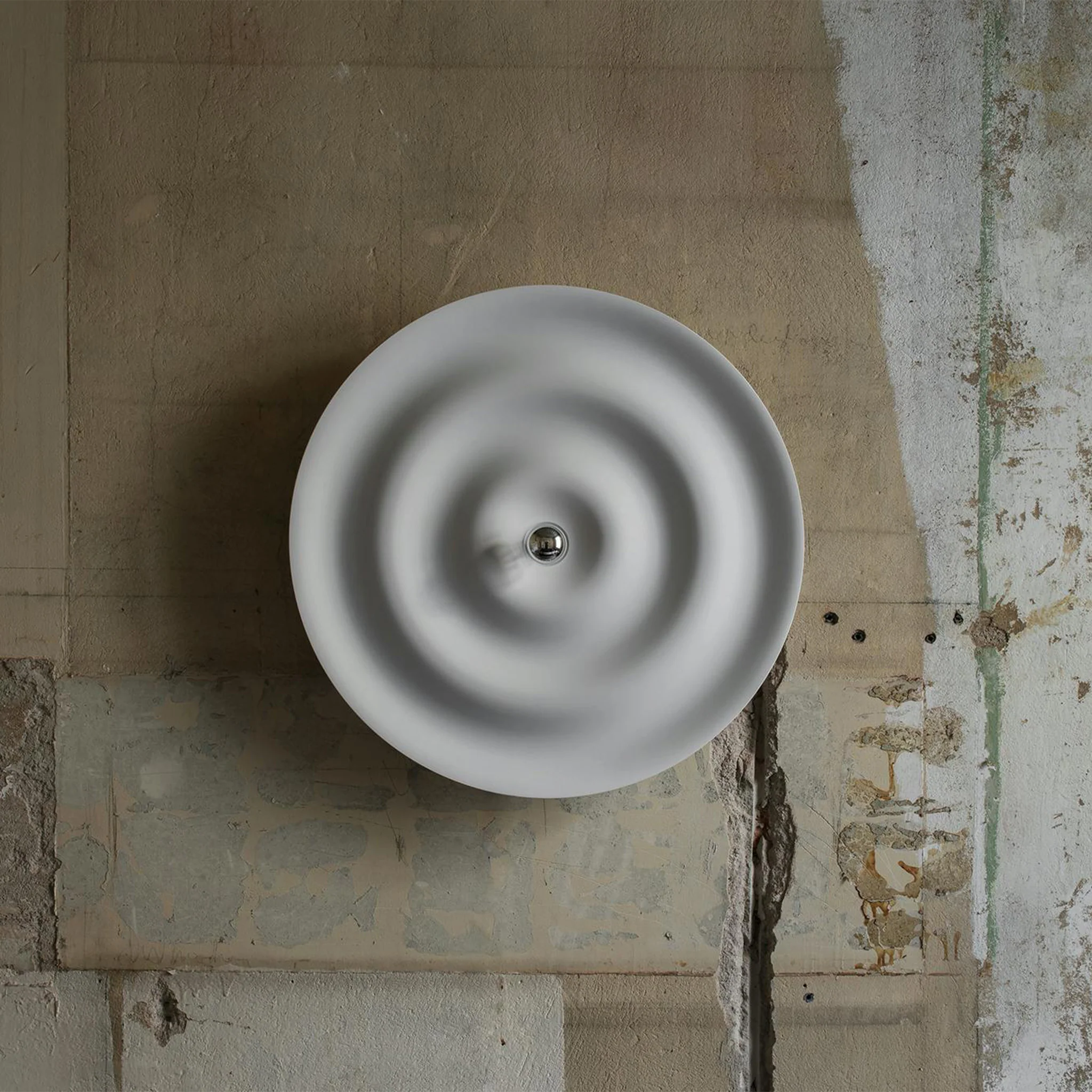 w171 Alma Wall / Ceiling Light - Image 5